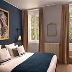 Hotel Zelie Champs-elysees 3*