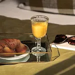 Zelie Champs-elysees 3*