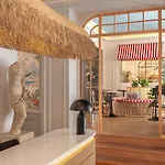 Hotel Zelie Champs-elysees 3*