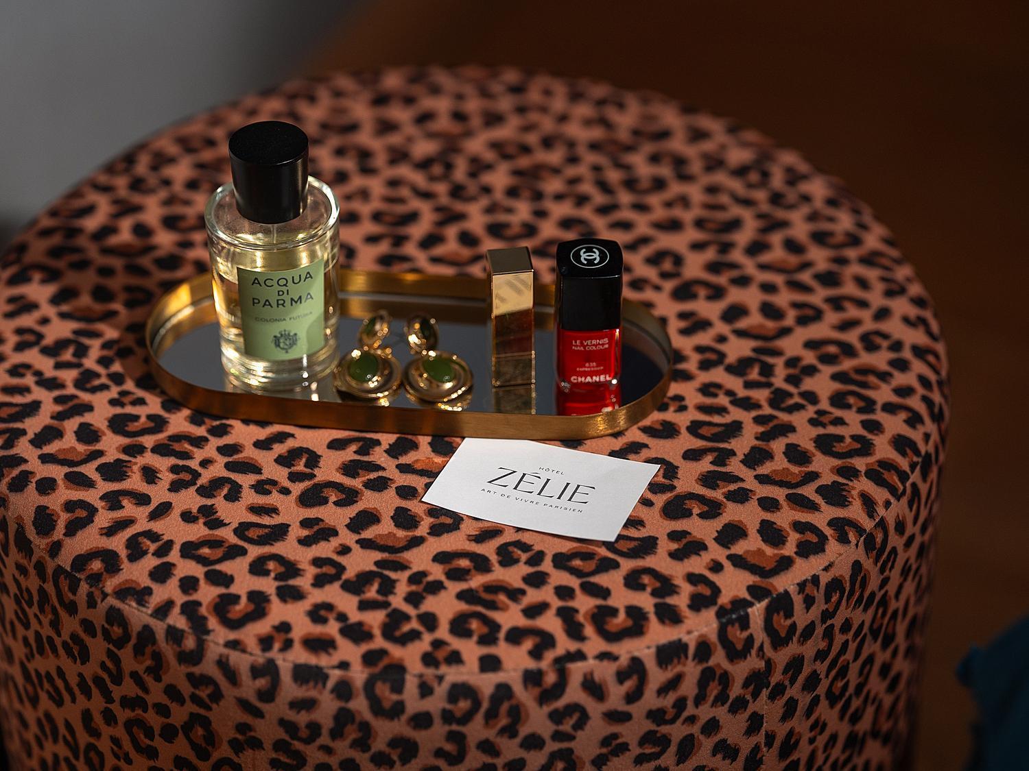 Zelie Champs-elysees Paris