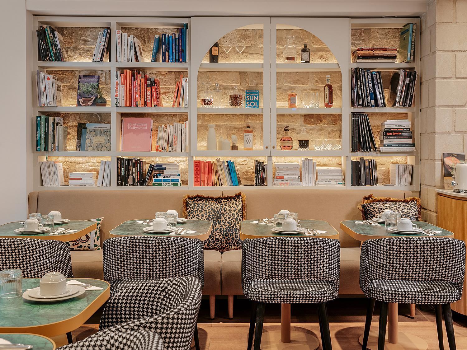 Zelie Champs-elysees Hotel