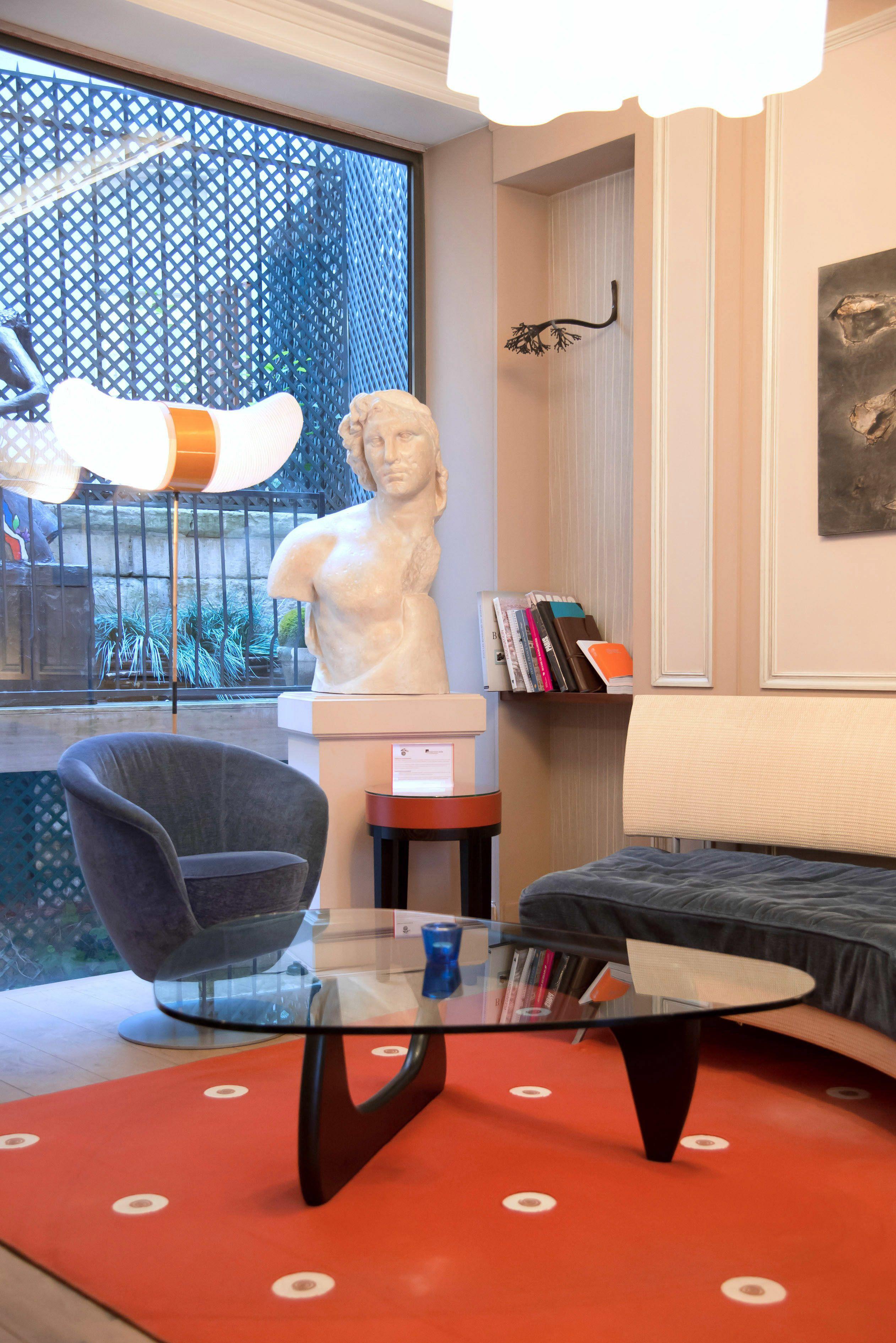 Zelie Champs-elysees Paris