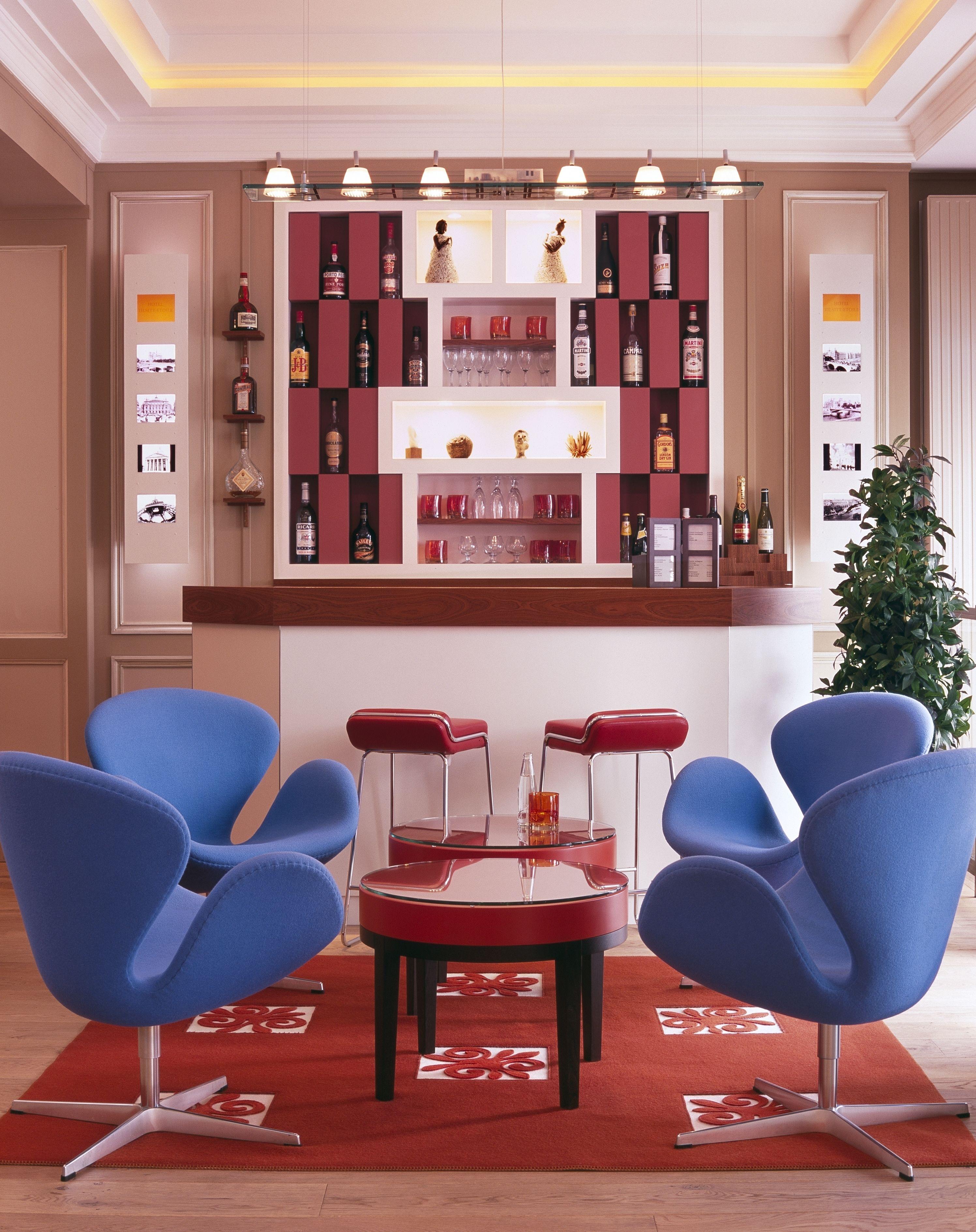 Zelie Champs-elysees